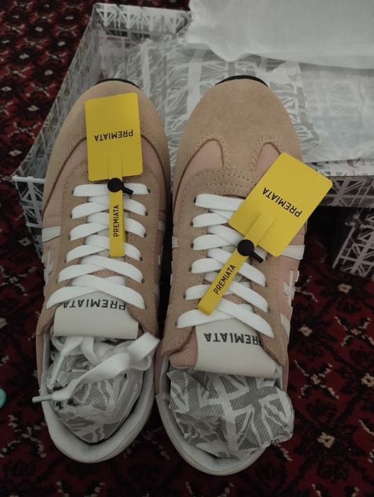Продам кроссовки Premiata
