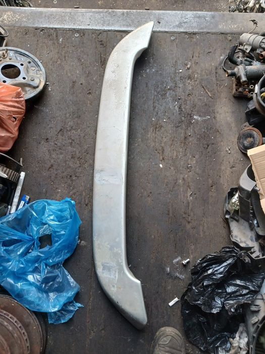 Сполер Субару в оригинале