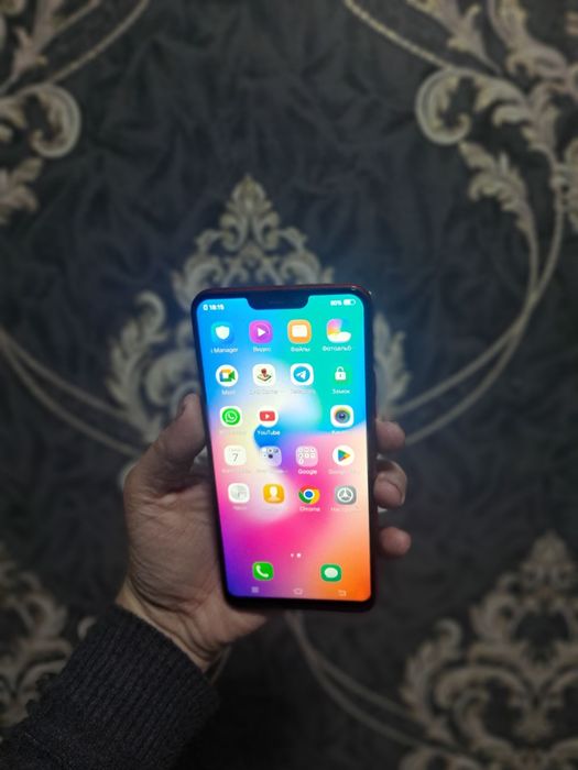 Telefon sotiladi hotira 8/256gb narxi 700ming