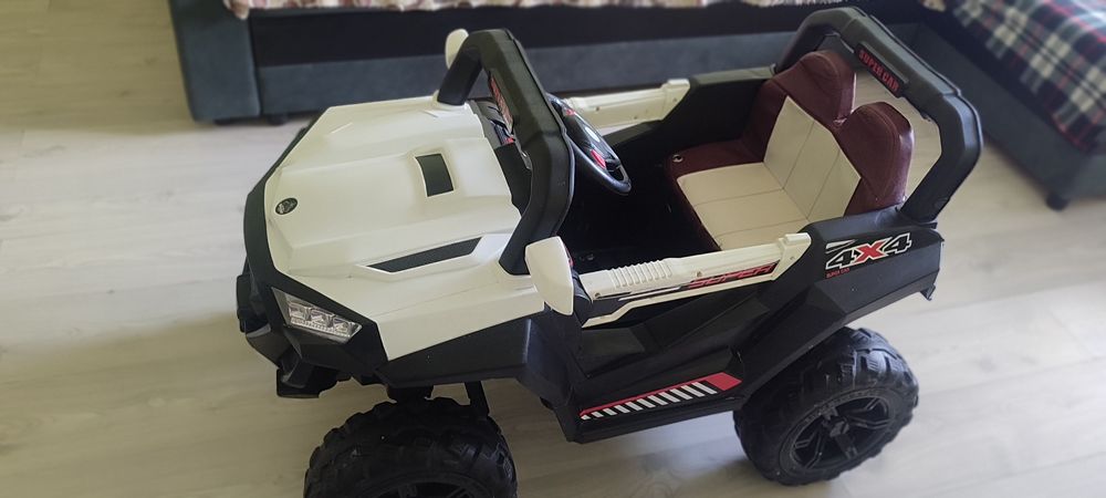 Продам машину цена 60000