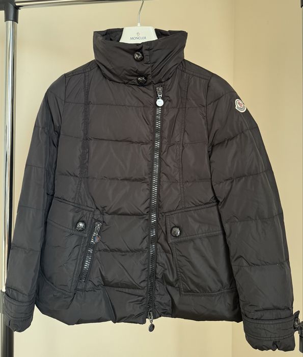 Дамско яке Moncler