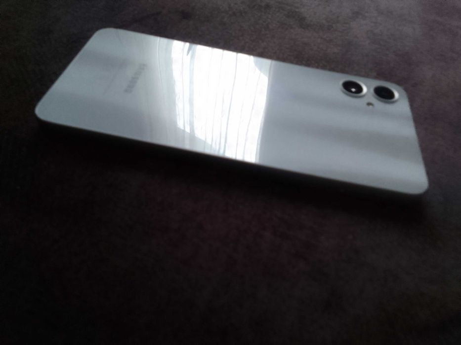 Samsung a05 64 GB