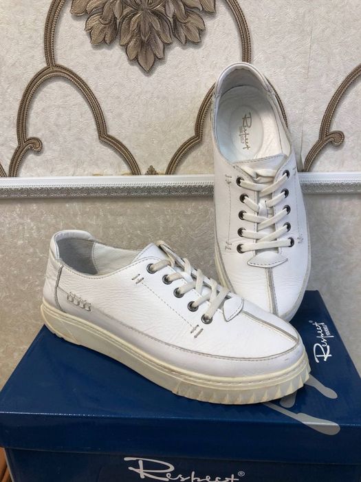 Кроссовки RESPECT 38р