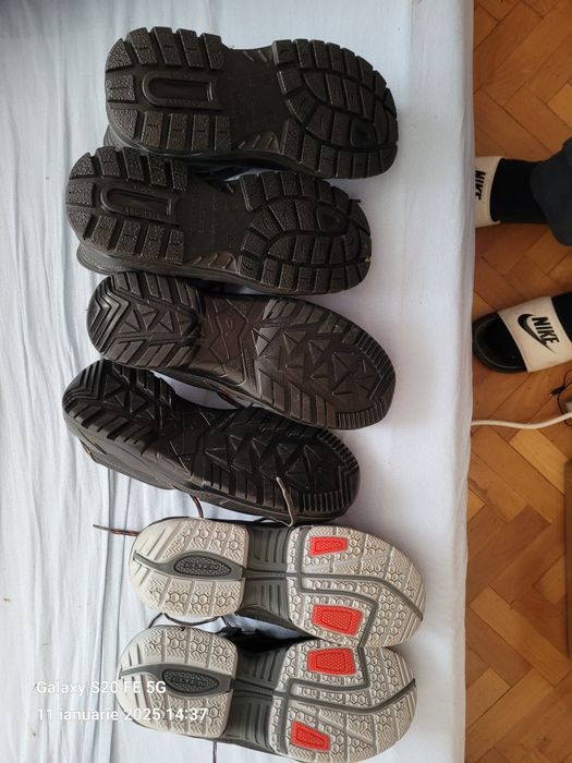 Pantofi de muncă nr 43 preț 300 de lei