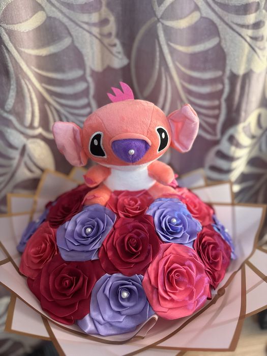 Buchete făcute manual din satin