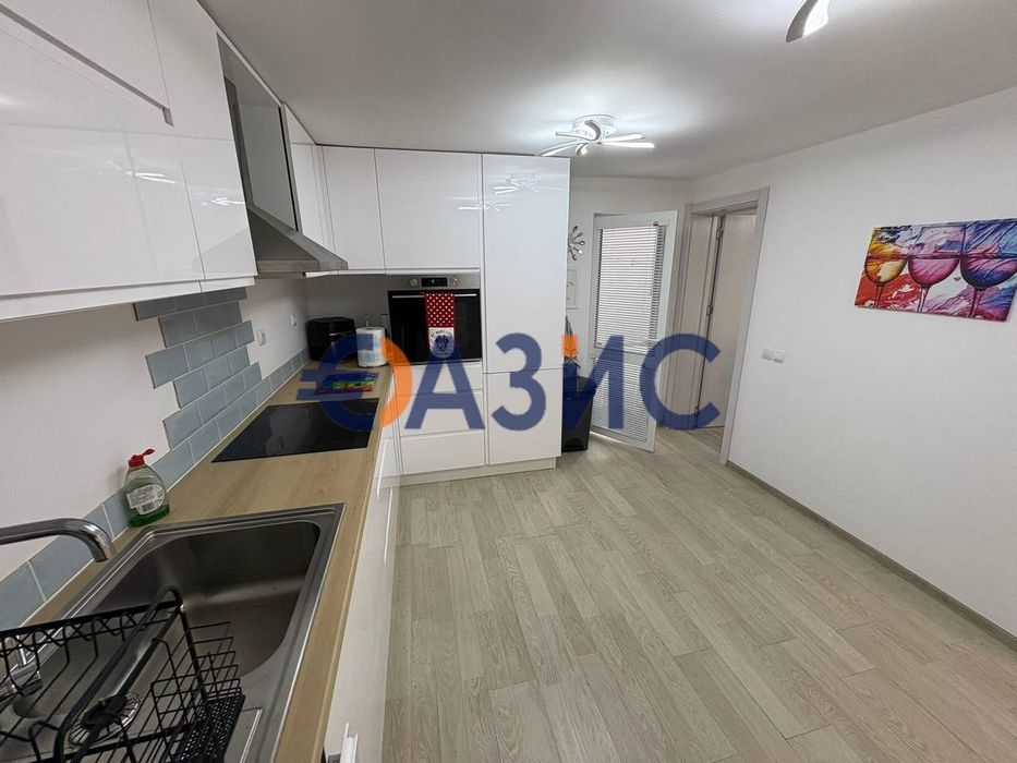 Продава се Тристаен апартамент в Свети Влас - 83 кв.м за 769 €/кв.м - Снимка #12