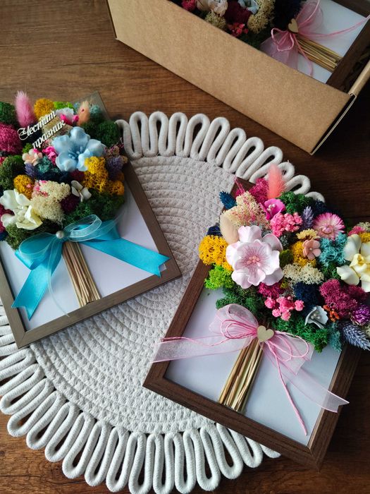 Букет в рамка от скандинавски мъх