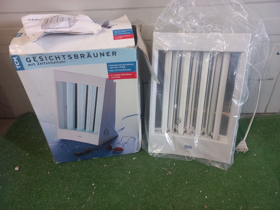 Lampa solară UV noua