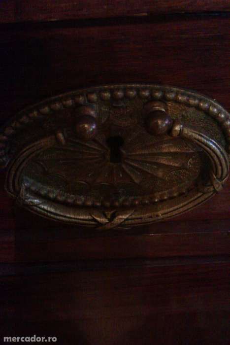 Dulap sufragerie din lemn de cires