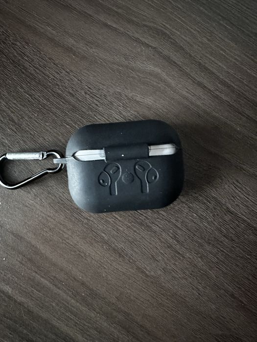 Аирподс Про хорошое состояние