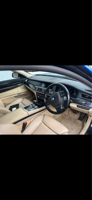 Bmw 740d  f01. Motor 306cp n57d30b