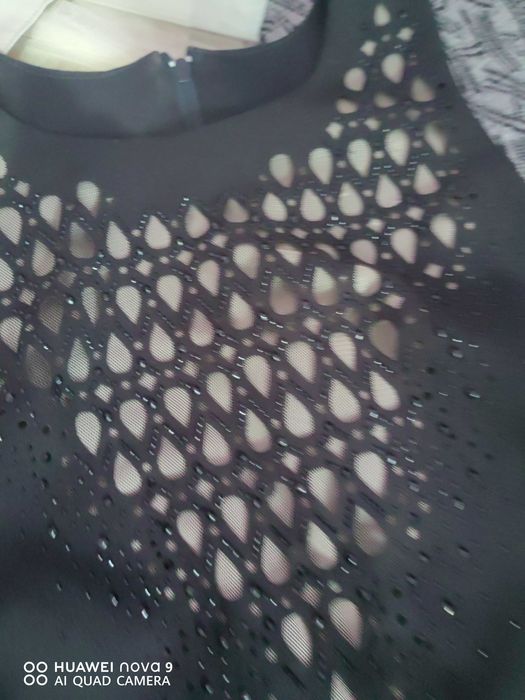 Дамски рокли подходящи за поводи.