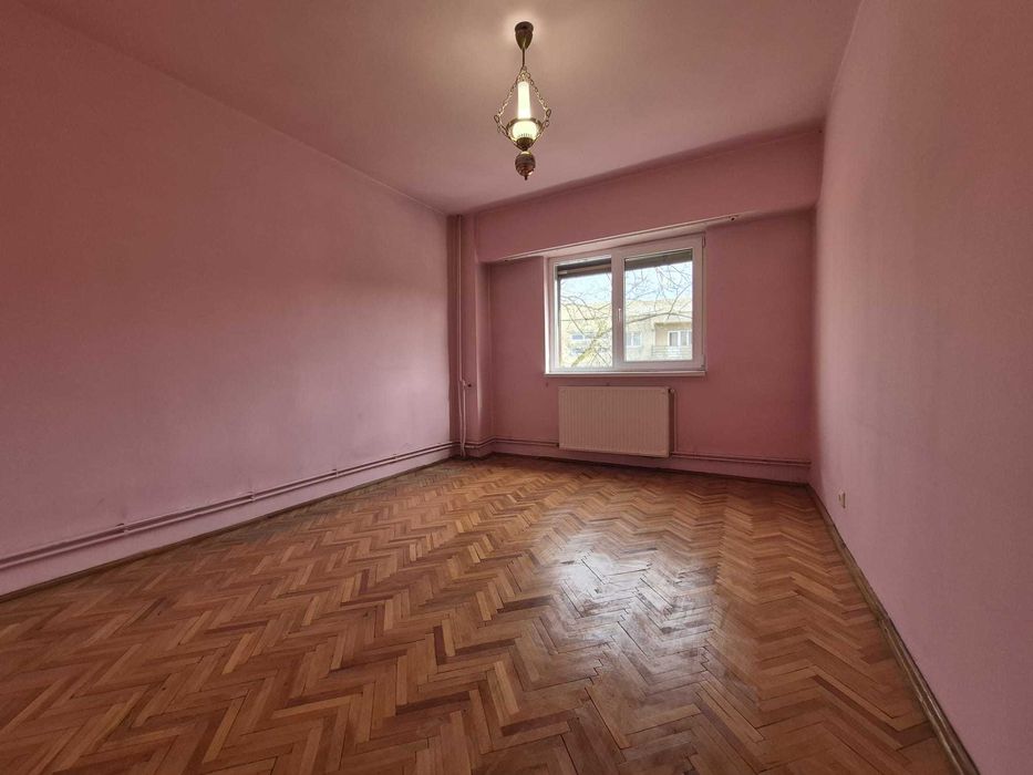 Oportunitate investiție – Apartament 3 camere, ultracentral Marghita