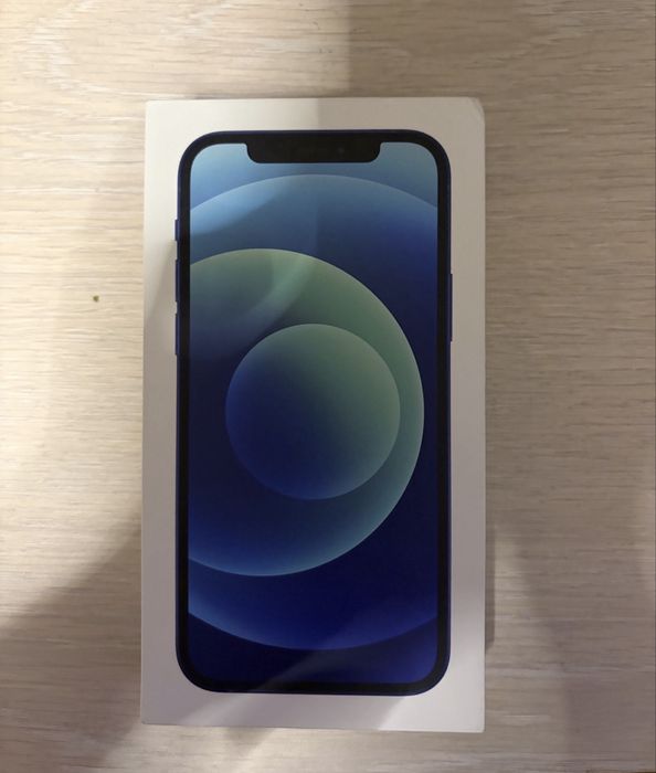 iPhone 12 cu 100% Bateria