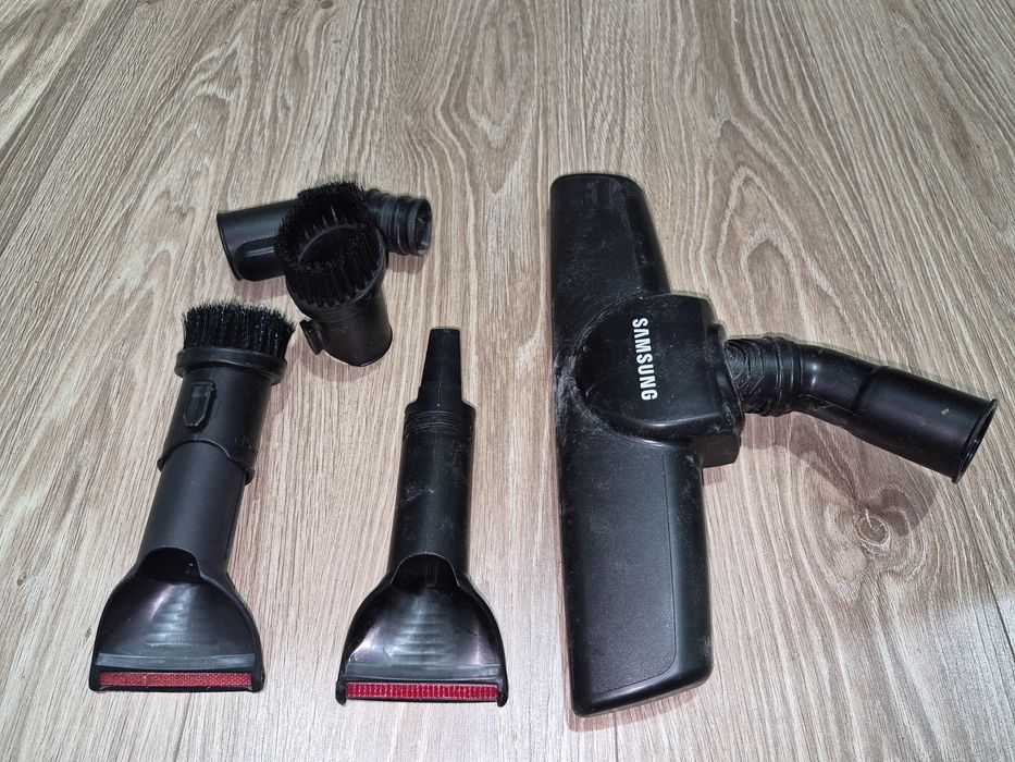 Продам щетки от шланга пылесоса Samsung