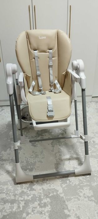 Продается стульчик для кормления два в одном.