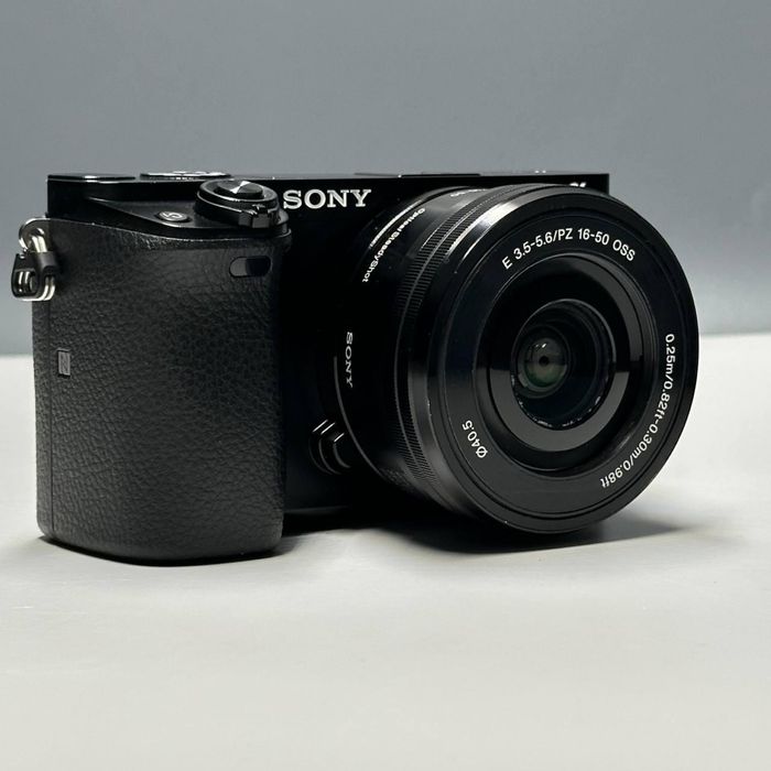 Продам Sony a 6000