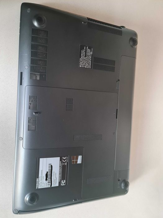 Лаптоп 3D Toshiba Qosmio X870