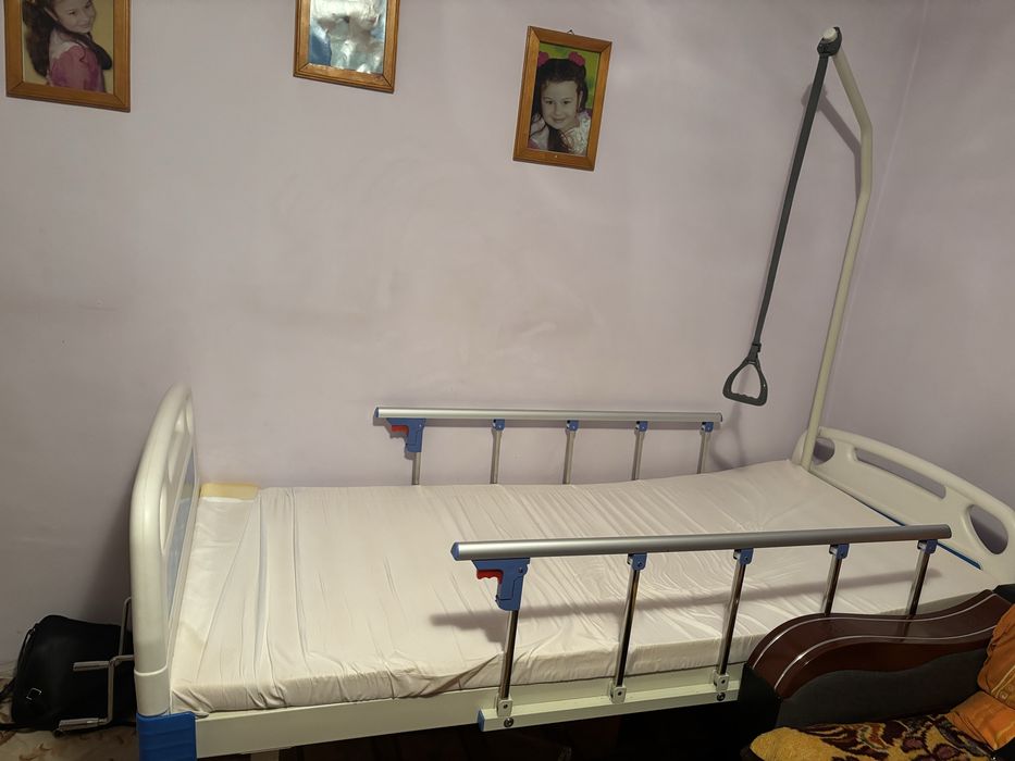 Pat medical articulat – aproape nou (folosit 1 lună)