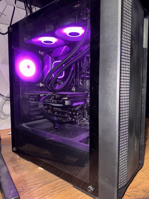 Setup PC Gaming / 4070 / i7 12700K / 32 RAM DDR5