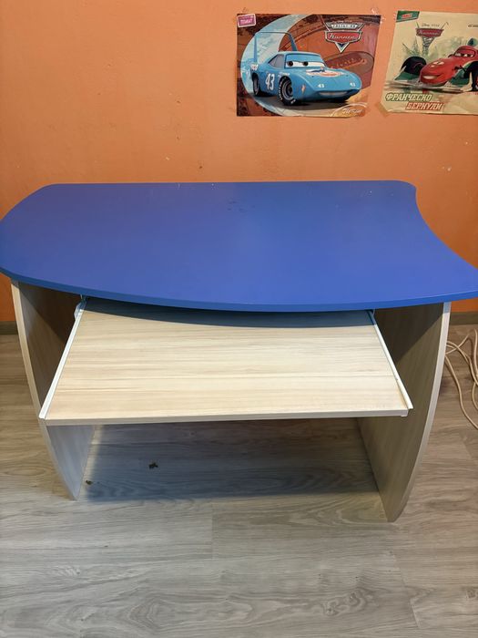 Детско легло, шкафче, бюро