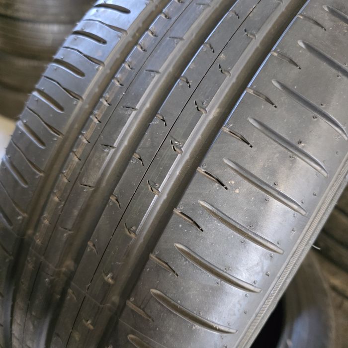 Anvelope turism noi vara  205 55 16 Falken