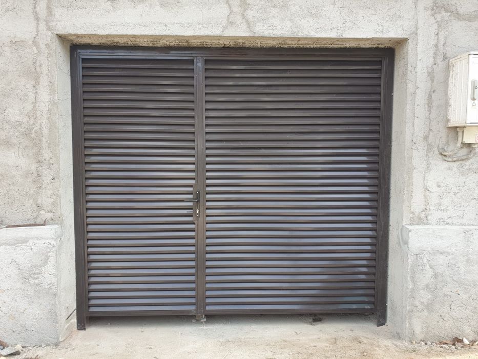 Porti si garduri metalice