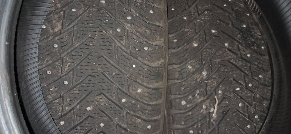 Продам Зимние шины