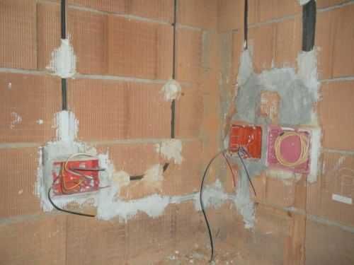 Electrician autorizat ANRE-Execut instalații electrice si interventii