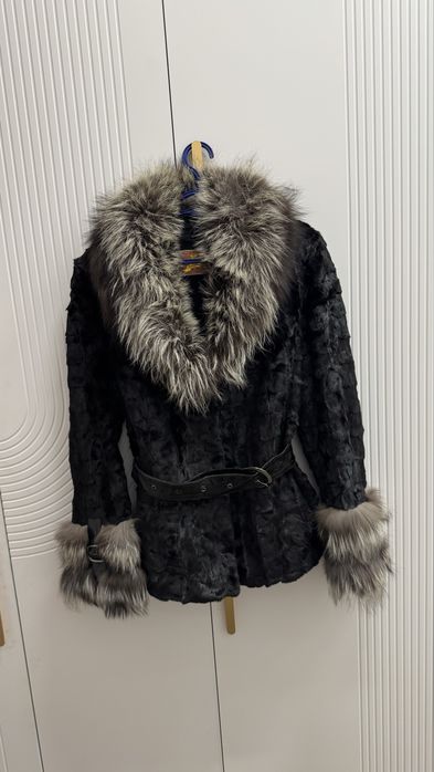 Натуральная шуба . Дешево