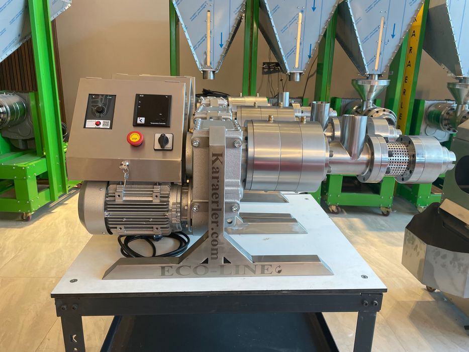 Маслопресс NF 100 холодного отжима семян масличных культур