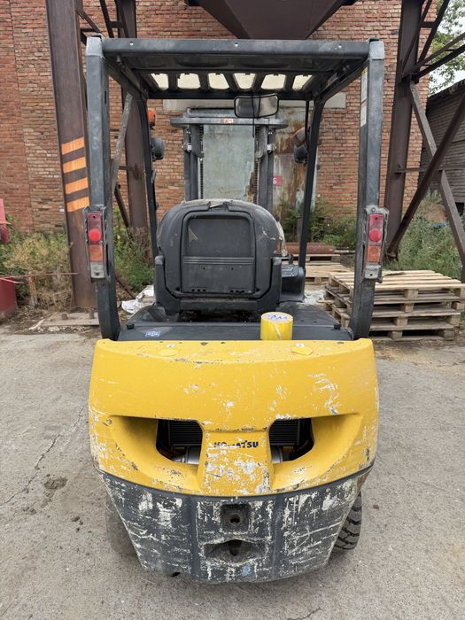 Погрузчик вилочный (кара) Komatsu