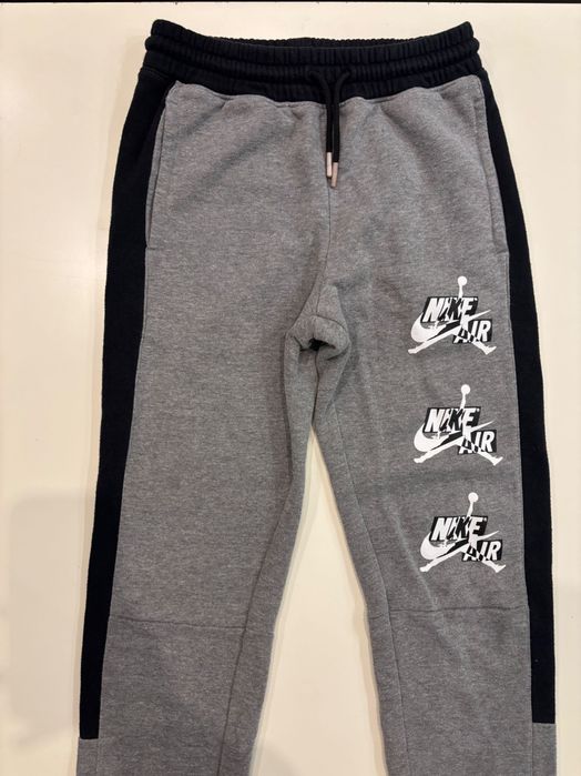 Екип тениска и долнище Nike Jordan