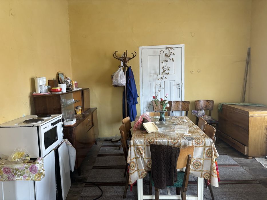 Къща в центъра на селото – отлична локация