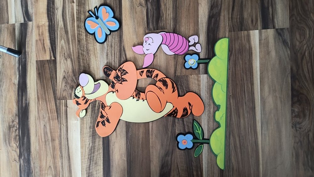 Vând perdea copii măr 2,80x2,20 și accesorii Winnie the Pooh