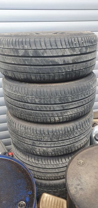 4 бр. Летни Гуми . 245/50/18