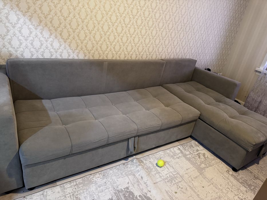 Диван угловой серый