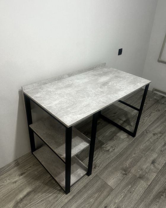 Лофт стол с полками. Размер: 110/60см