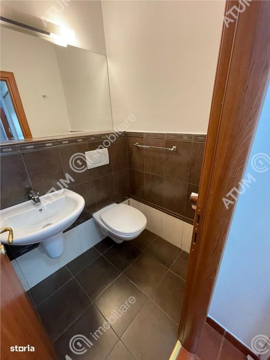 Apartament 3 camere decomandate 2 balcoane in zona centrala Sibiu