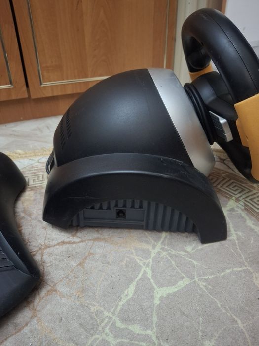 Срочно Продам игравой руль