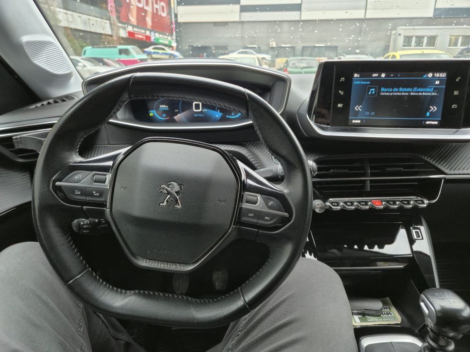 PEUGEOT 208 Allure din 2020
