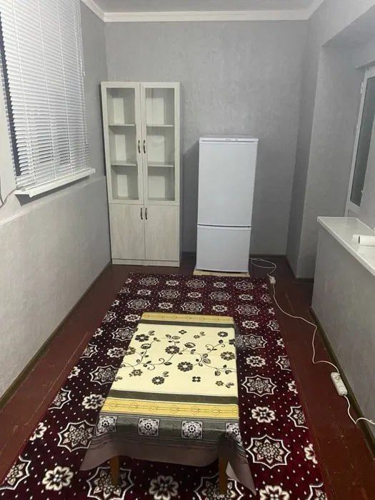 продается чиланзар 8 квартал 3/4/4