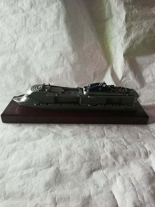 Machetă navă de croazieră