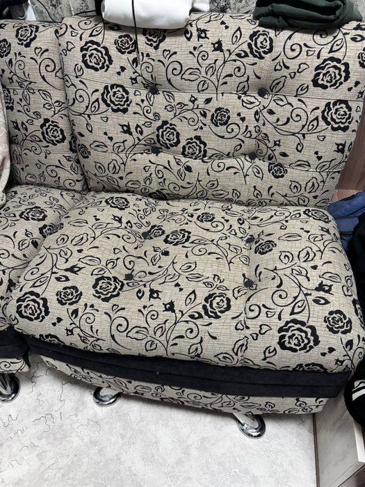 Продам кресла срочно