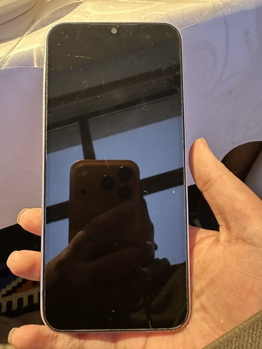 Продам самсунг телефон