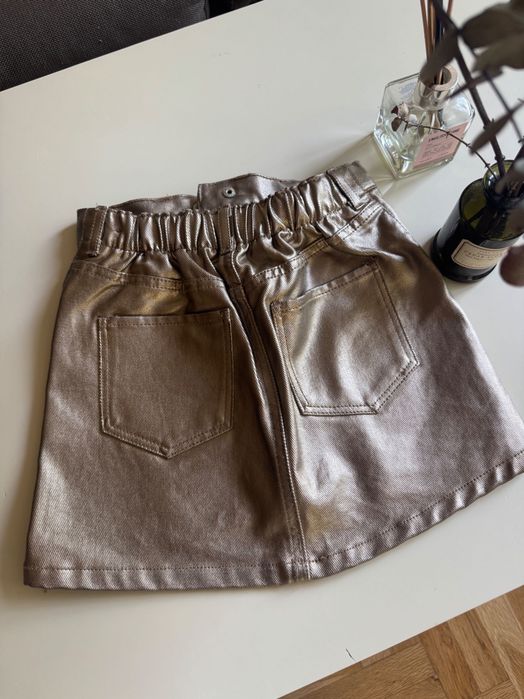 Златна детска къса пола H&M — перфектно състояние (размер 116)