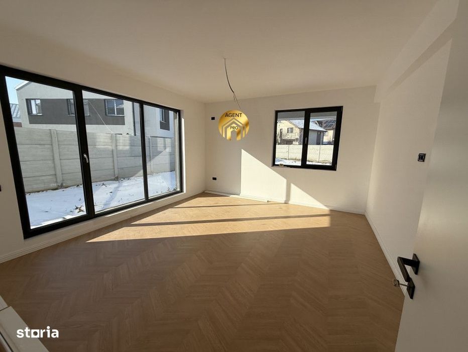 Vila Duplex lux in Bragadiru 4 camere,380mp teren.