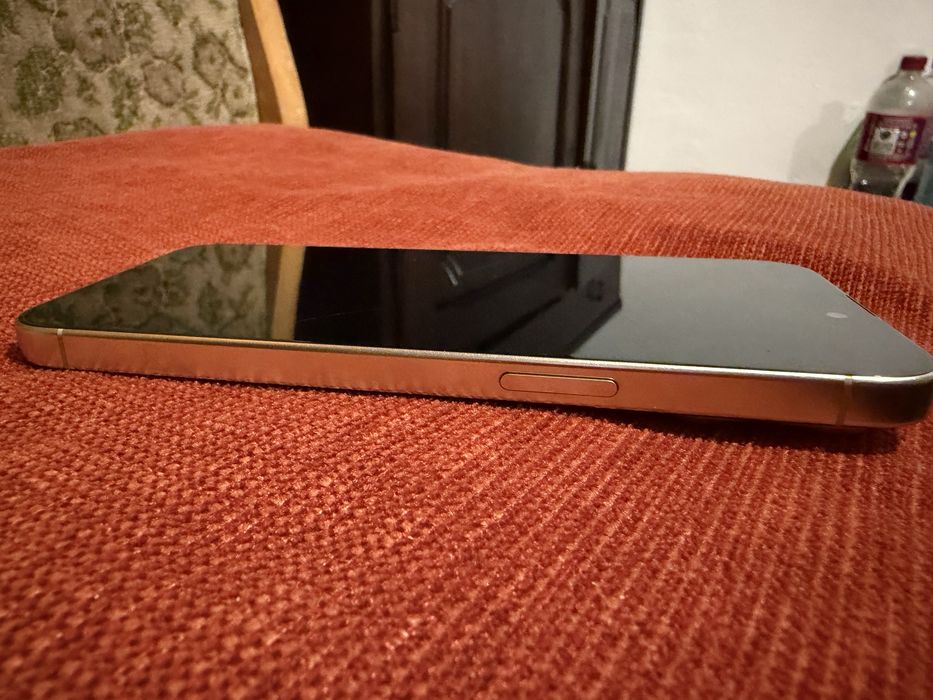 iPhone 15 pro Max 256 GB - бял, от Yettel - Гаранция до 05/2027г