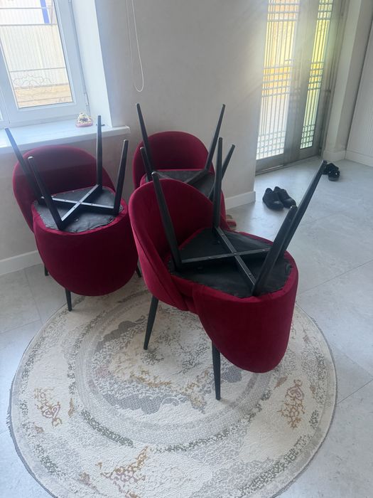 Стол стуля сатылады