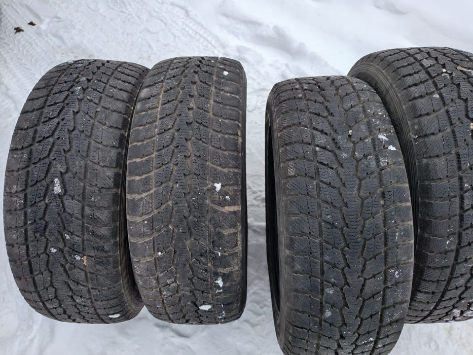 Продам зимние шины 225/60/17